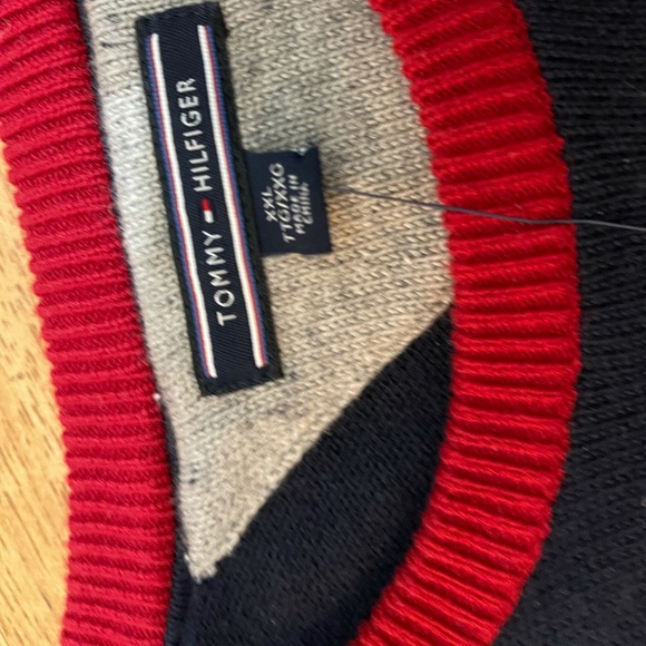 Tommy Hilfiger Men XXL - Picture 2 of 2